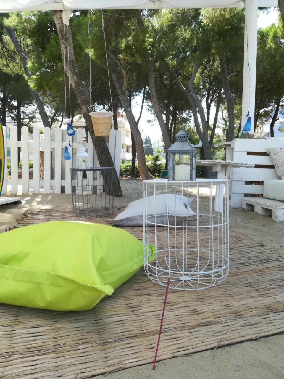 Hotel Petit Silvi Marina Buitenkant foto